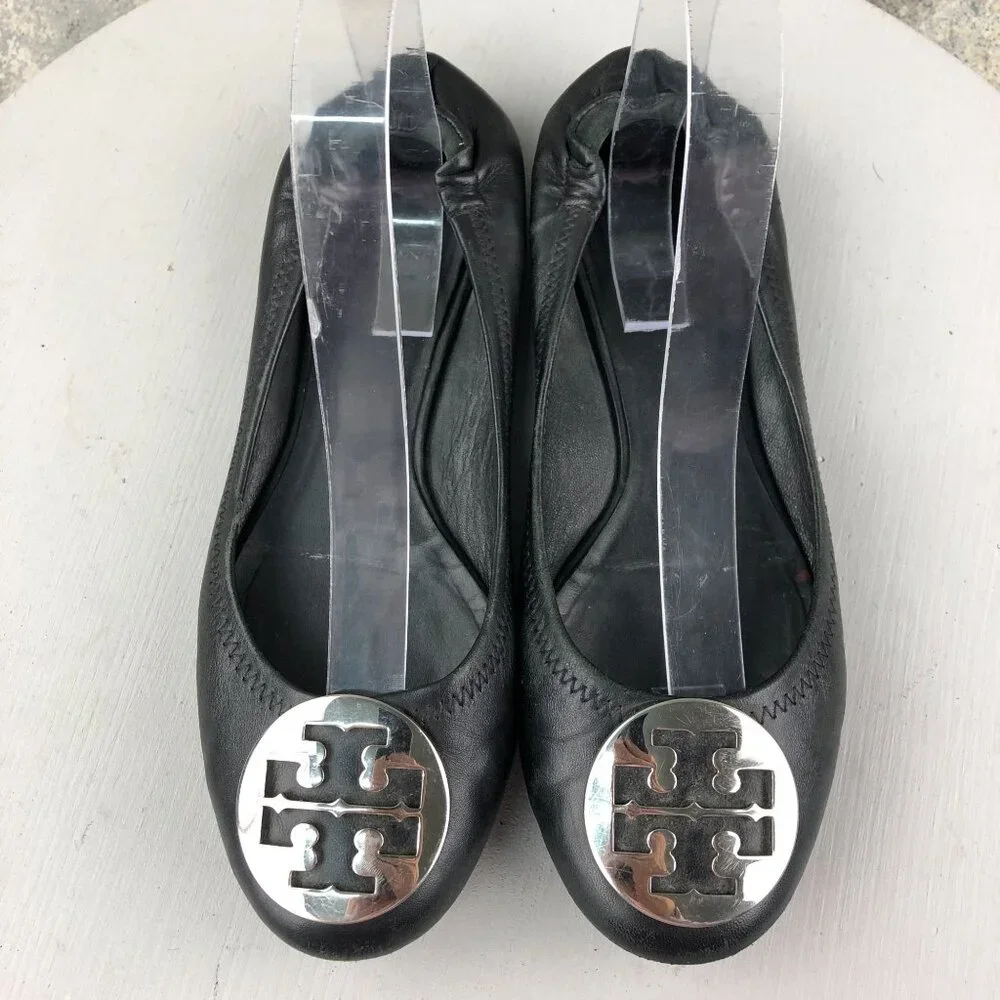 Tory Burch Women's Size 9** Reva Black Leather Closed Toe Medallion Flats FAIR